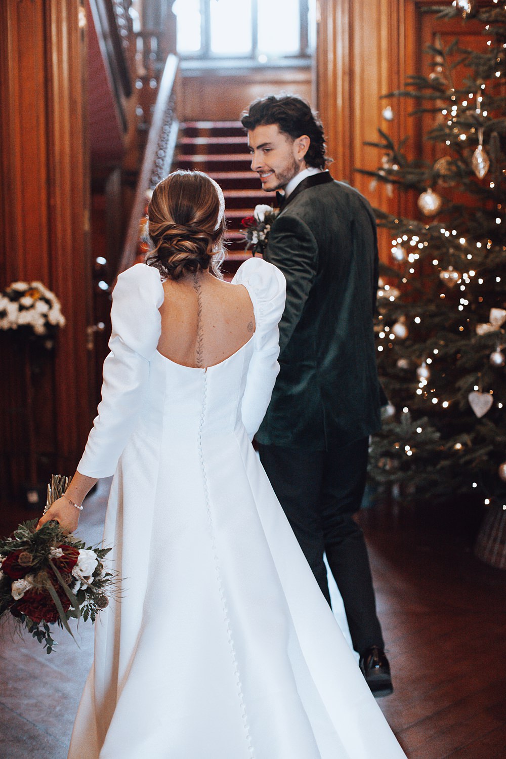 Christmas Wedding Theme Idea Naomi Mills Photography