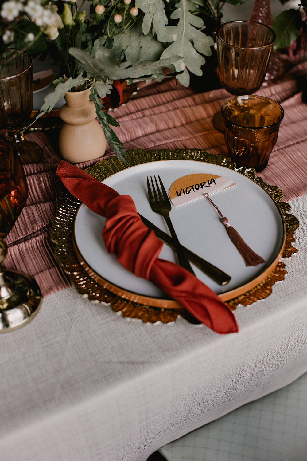Place Setting Napkin Knot Place Tag Tassel Retro Autumn Wedding Ideas Jemma King Photography
