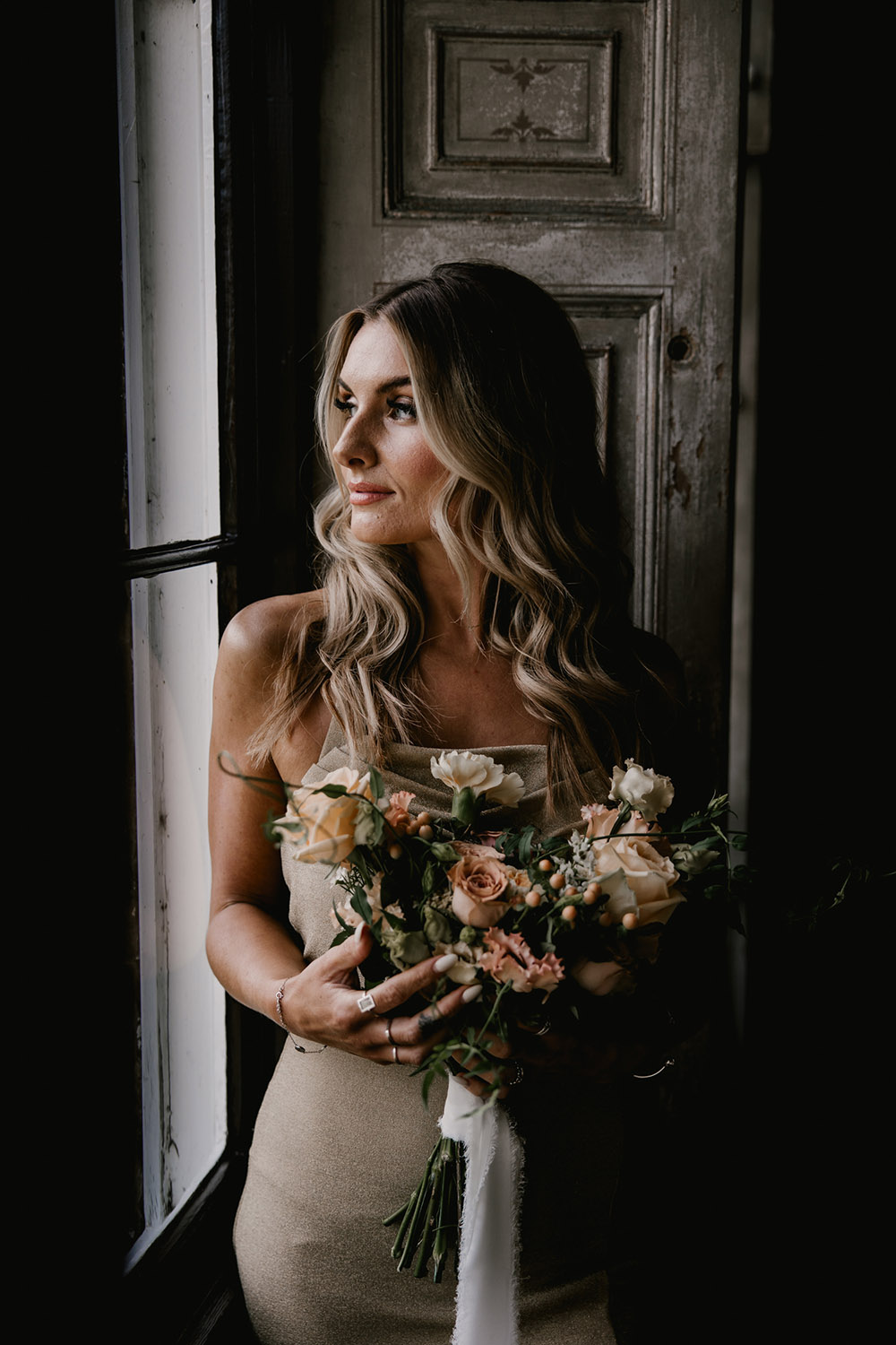 Bride Bouquet Peach Rose Flowers Retro Autumn Wedding Ideas Jemma King Photography