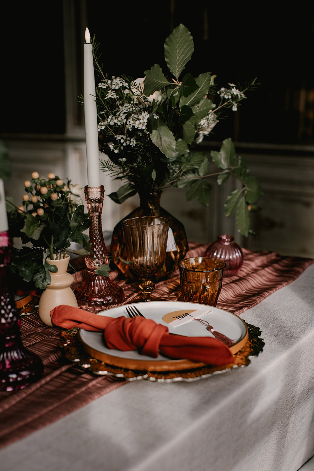 Place Setting Napkin Knot Place Tag Tassel Retro Autumn Wedding Ideas Jemma King Photography
