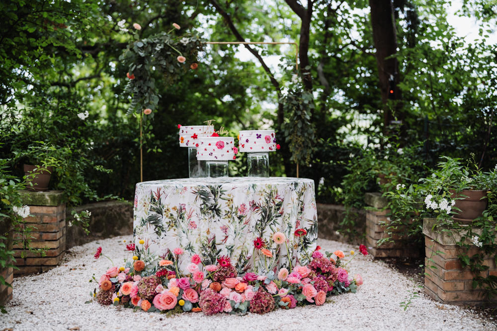 Cake Table Flowers Petals Italian Lebanese Wedding Francesco Pennacchietti