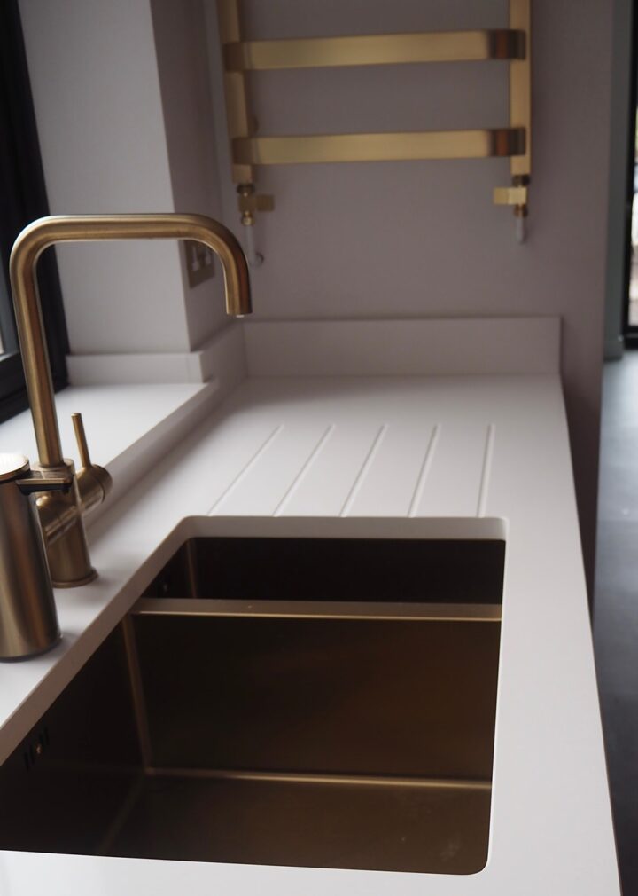 Brass Boiling Water Tap Soap Dispenser Sink Gold Undermount Quartz White Worktop Utility Kitchen