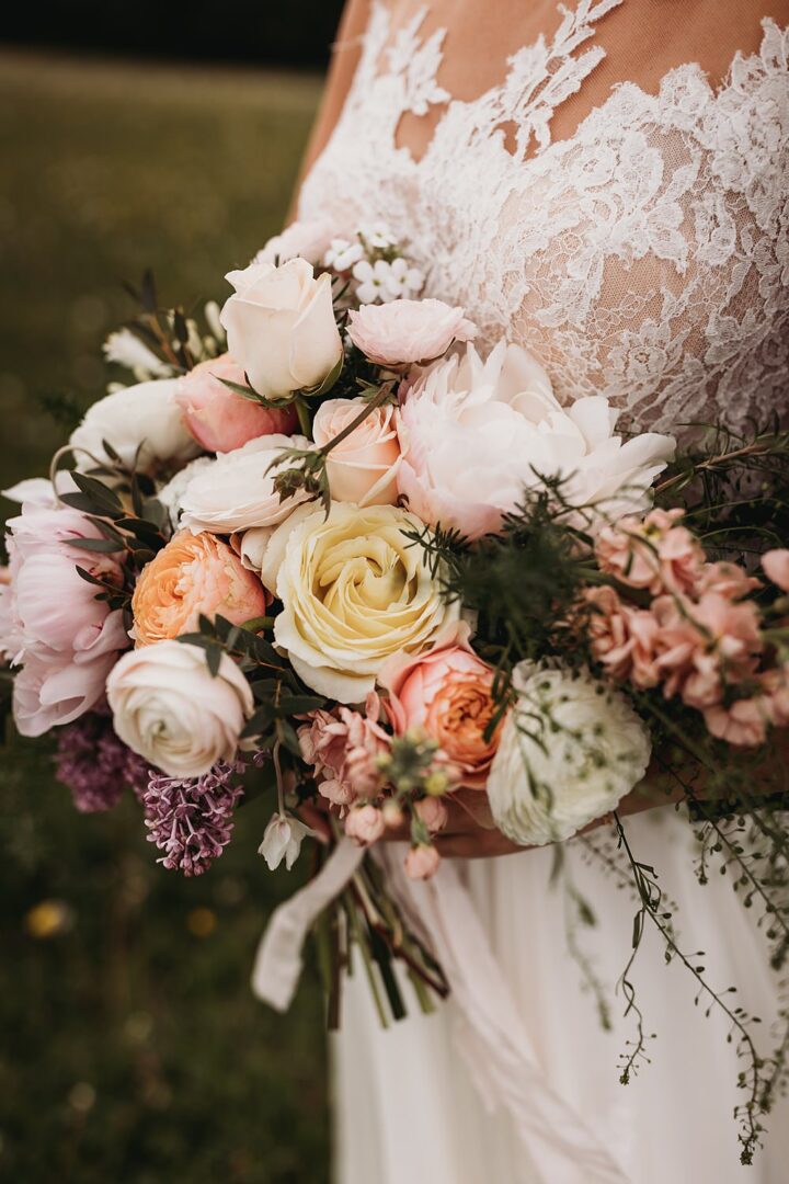 Wedding Bouquet Ideas Spring Bridal Flowers Thyme Lane Photography