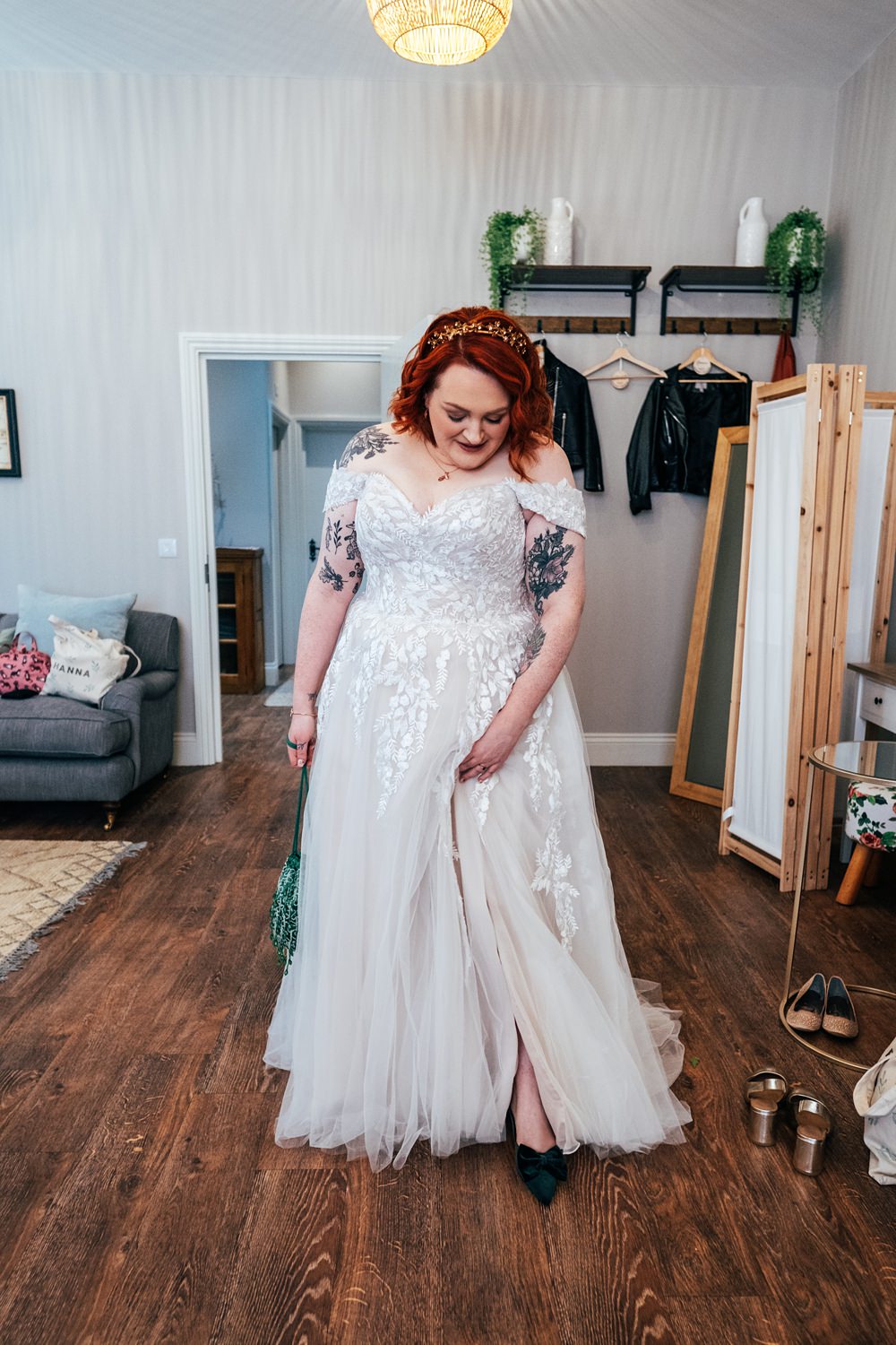 Long Lace Tulle Gown Justin Alexander Autumn Harvest Wedding Three Flowers Photography