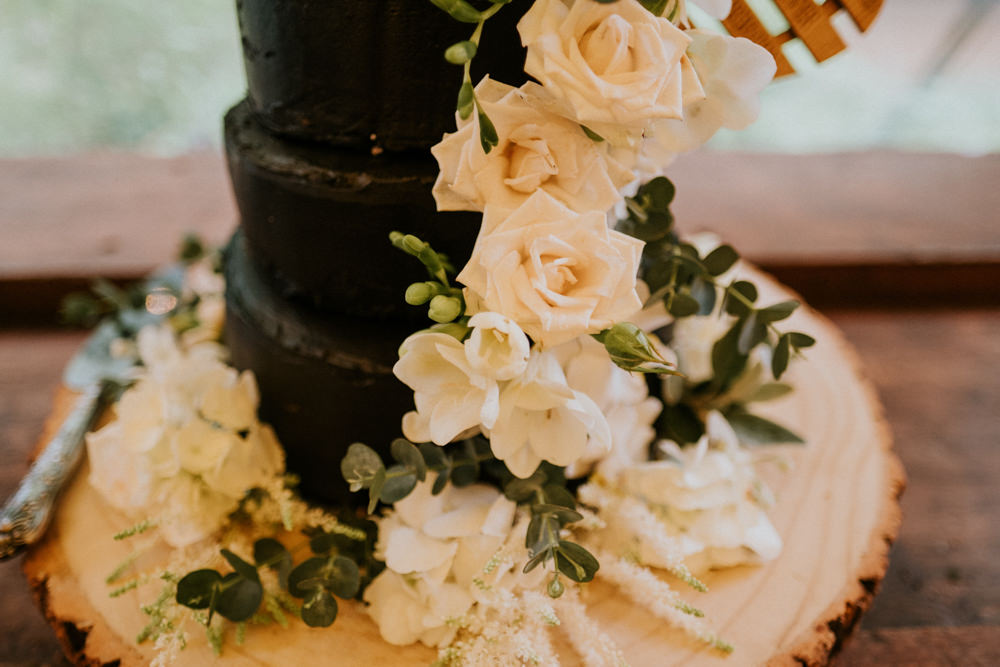Black Cake White Flowers Small Woodland Wedding Joanna Nicole Photography