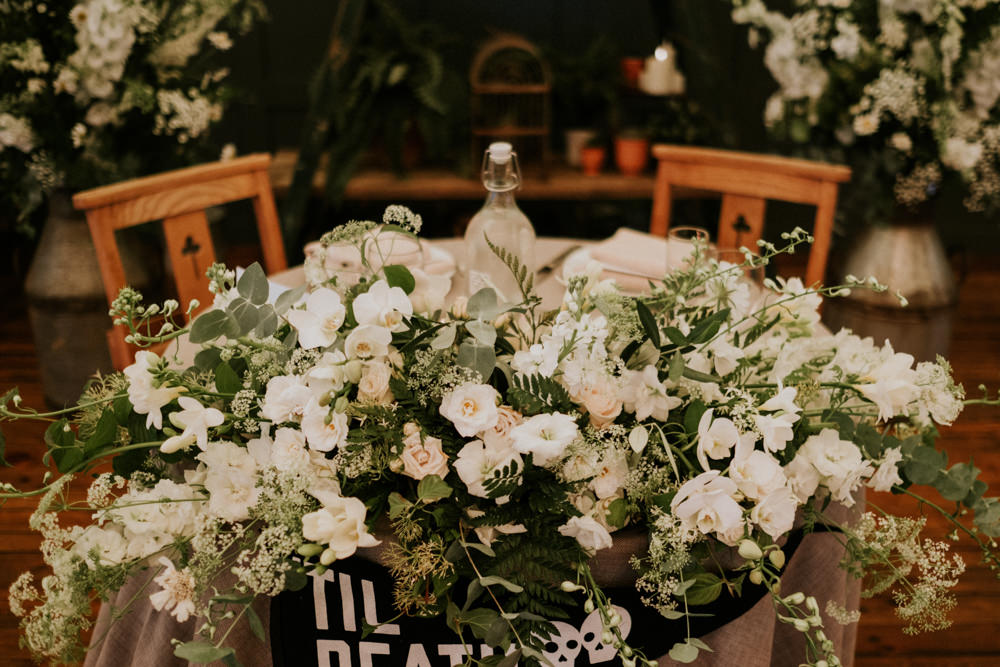 Sweetheart Top Table Flowers Grey Cloth Small Woodland Wedding Joanna Nicole Photography