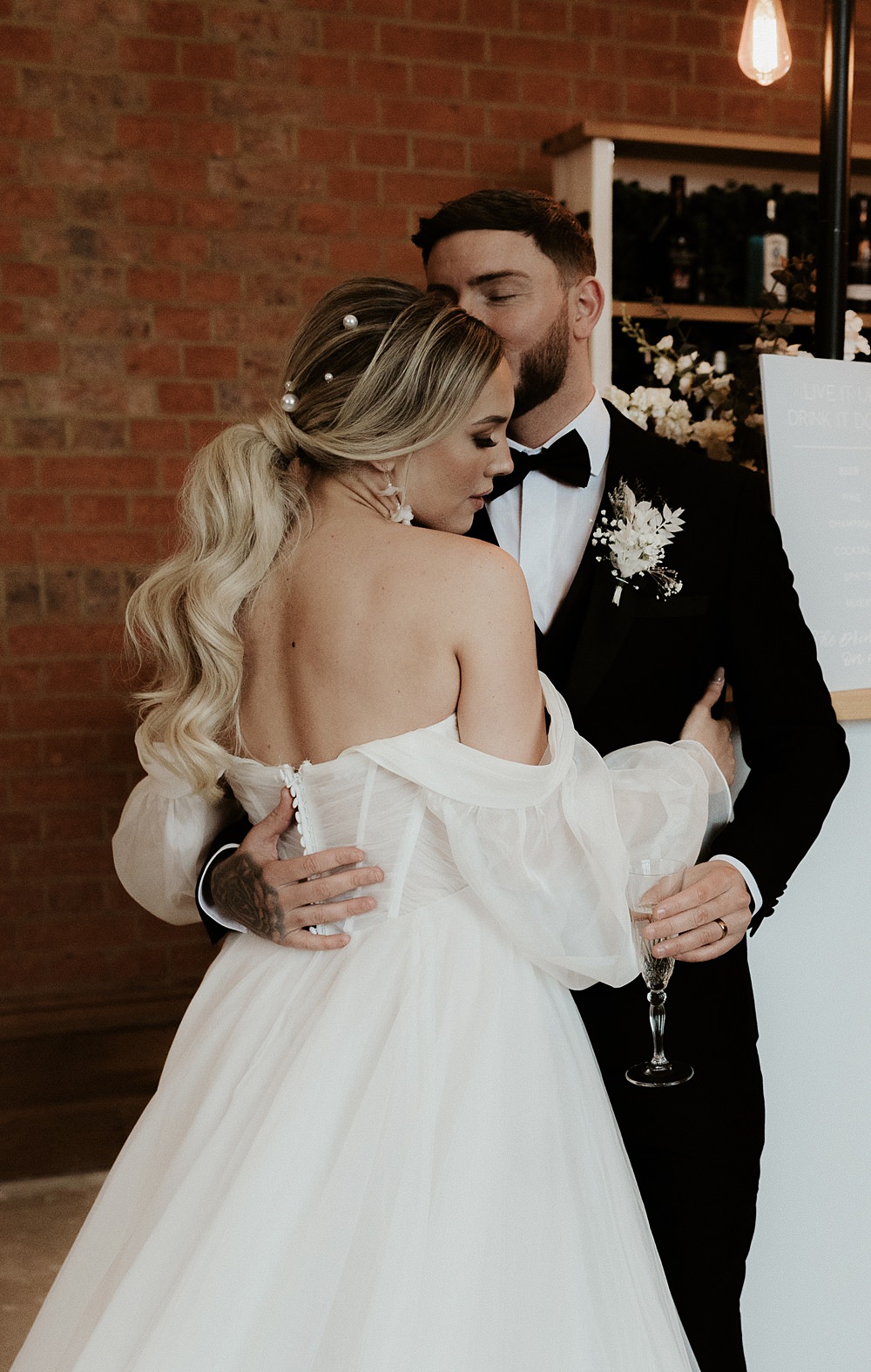 Bridal Hair Ponytail Pearls Blue White Wedding Ideas Natalie Silvester Photography