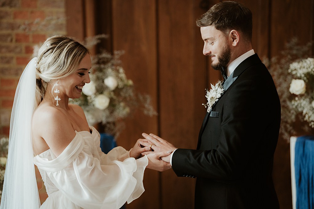 Blue White Wedding Ideas Natalie Silvester Photography