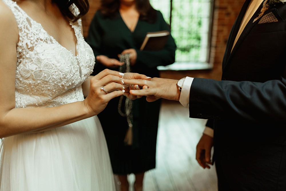 Coach House Soughton Hall Wedding Ideas Sara Ribera Photography