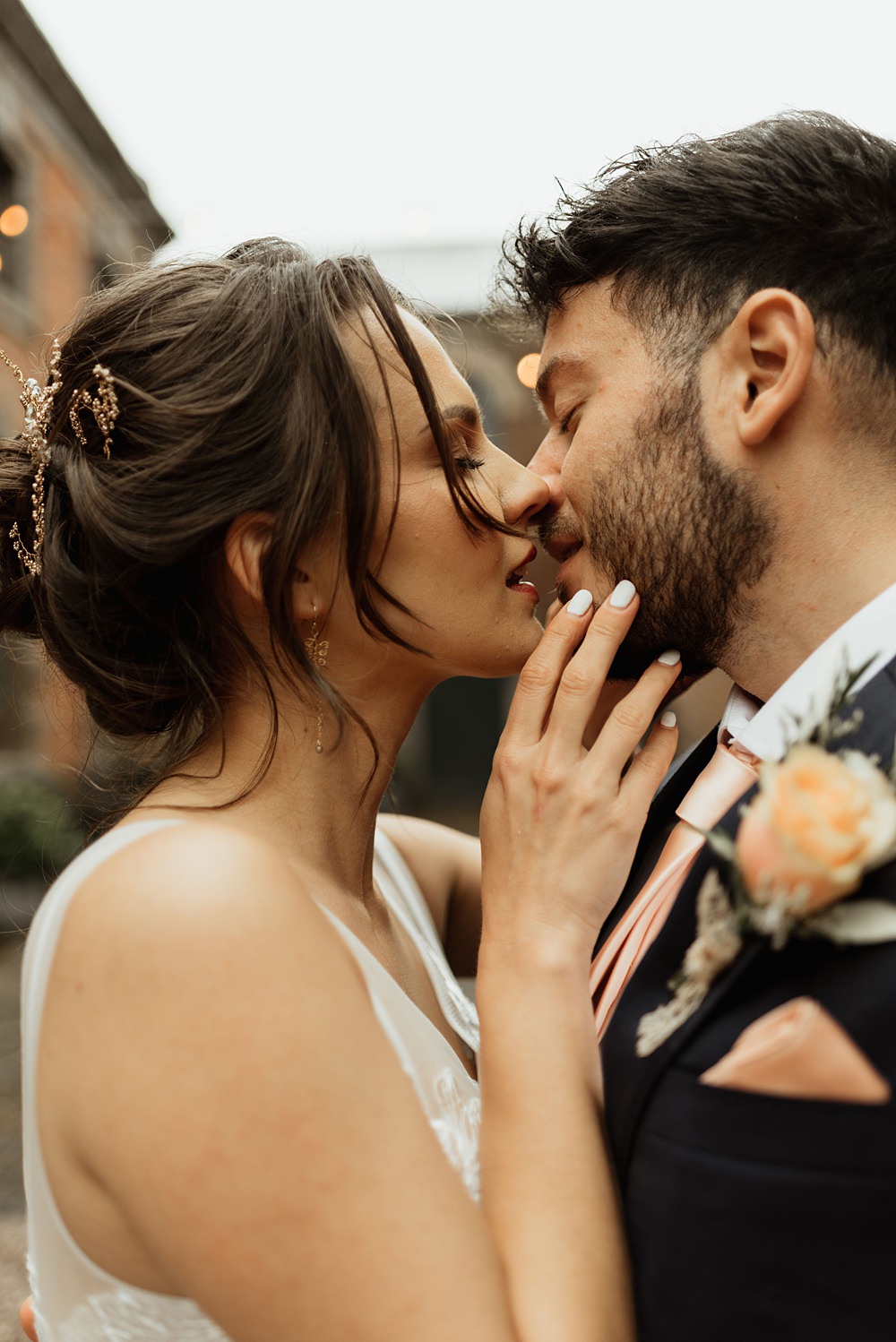 Coach House Soughton Hall Wedding Ideas Sara Ribera Photography