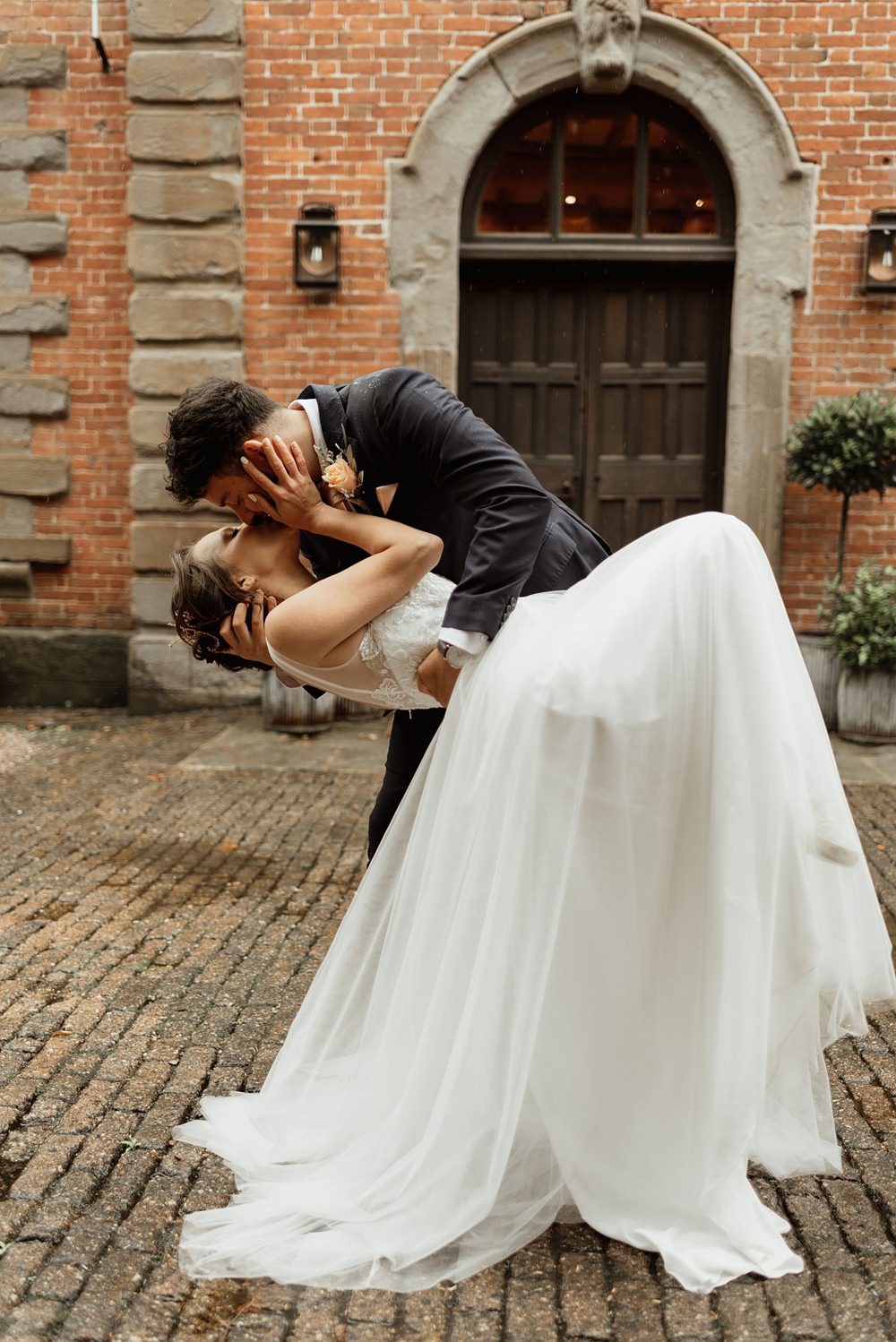 Coach House Soughton Hall Wedding Ideas Sara Ribera Photography