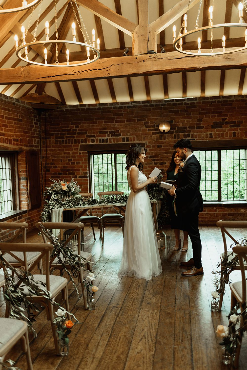 Coach House Soughton Hall Wedding Ideas Sara Ribera Photography