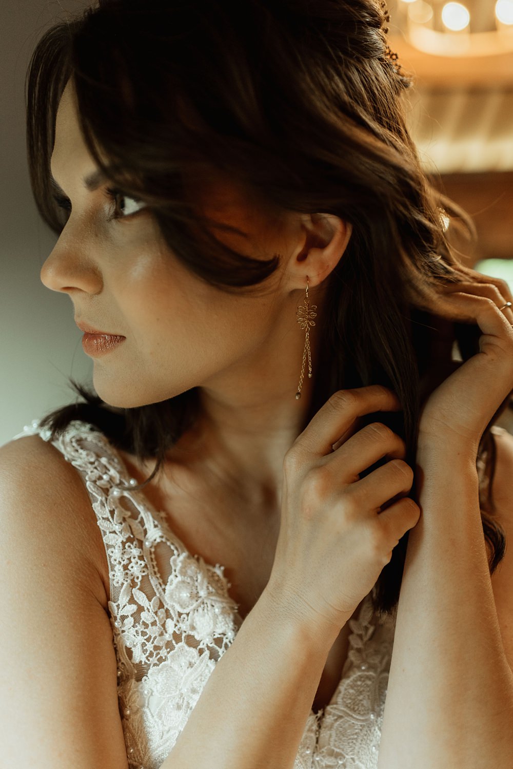 Bride Earrings Coach House Soughton Hall Wedding Ideas Sara Ribera Photography