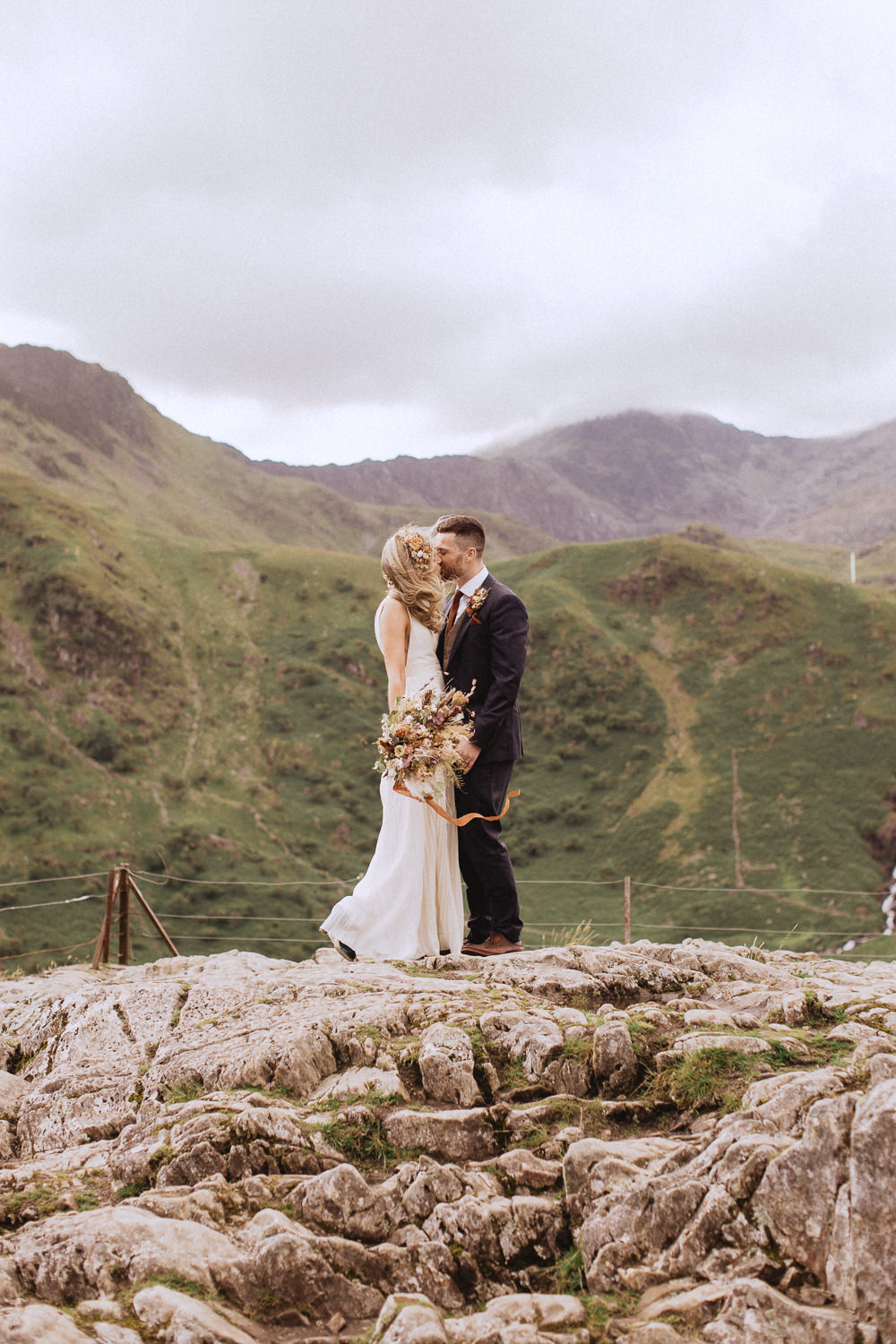 Llyn Gwynant Barns Wedding Fox and Bear Photography