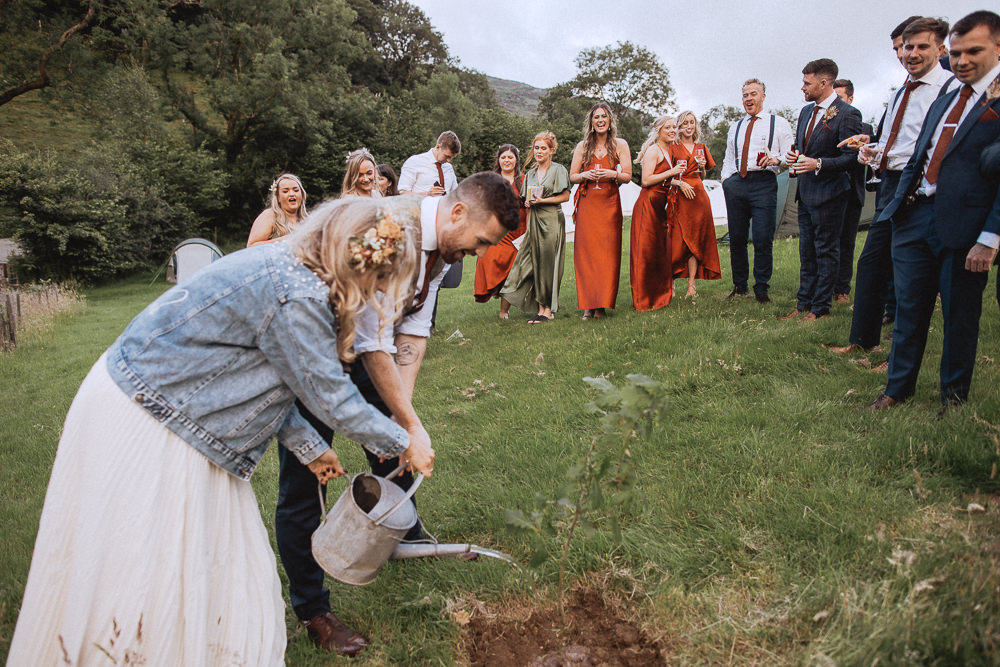 Llyn Gwynant Barns Wedding Fox and Bear Photography
