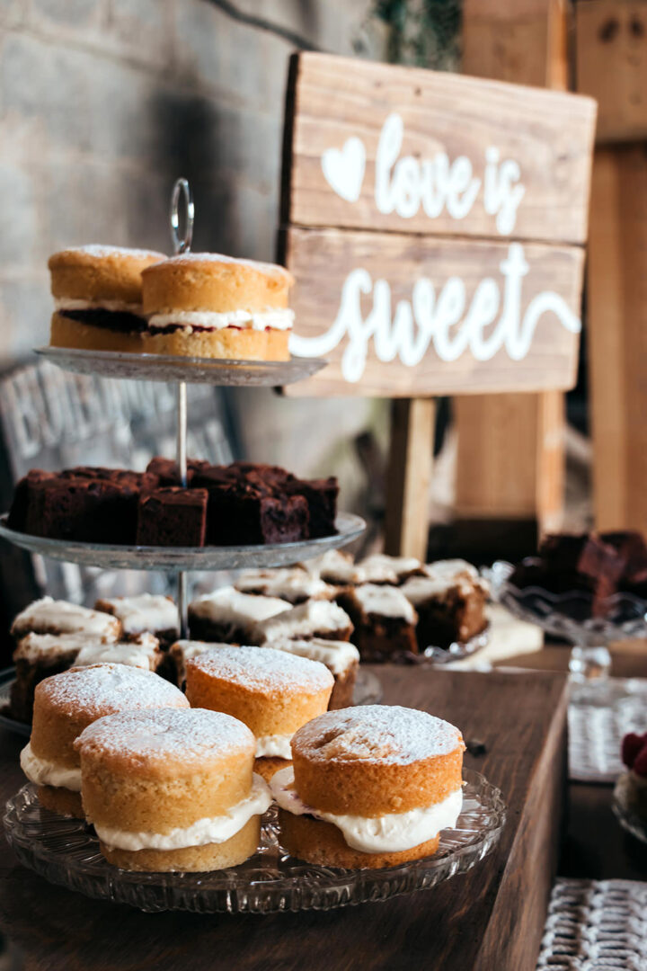 Wedding Cupcakes Mini Sponges Sherri OMalley Photography