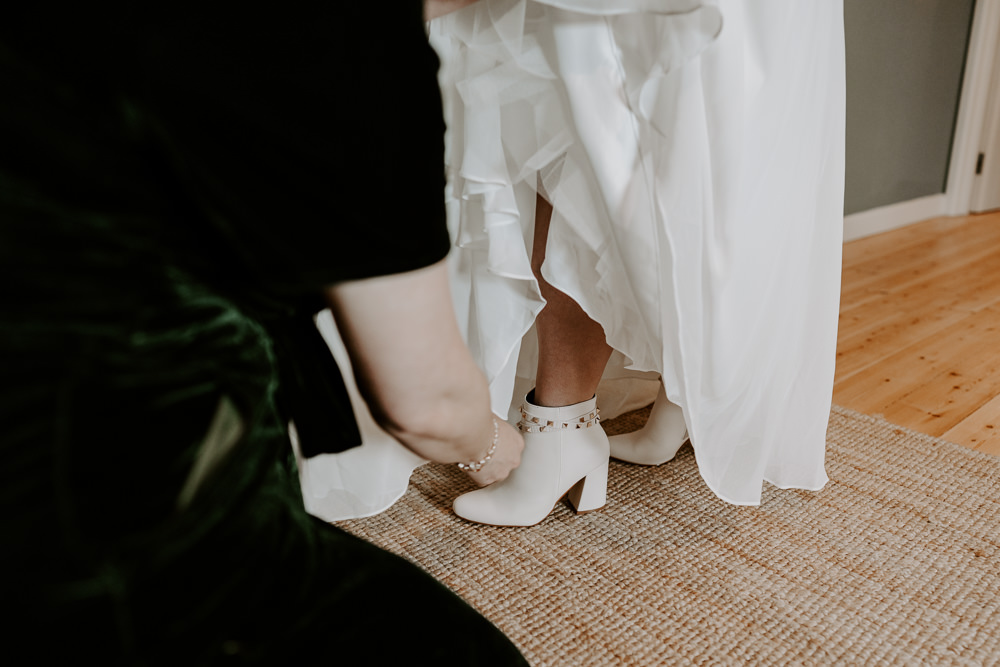 Leicestershire Barn Wedding Gina Fernandes Photography