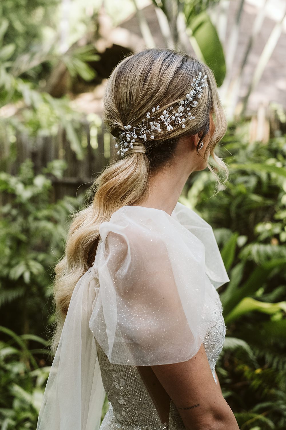 Bride Hairstyle Ponytail Accessory Rayavadee Krabi Wedding Thailand Blancorazon Wedding