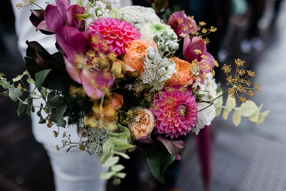 Bouquet Flowers Rose Dahlia Pink Orange Bothy Glasgow Wedding Struve Photography