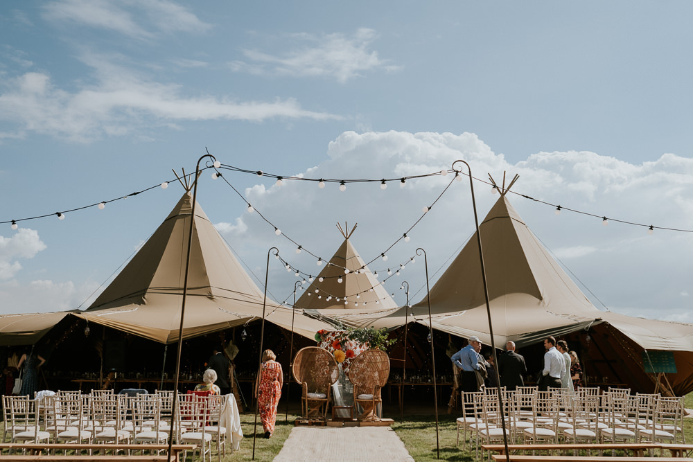 Tipi Fun Community Wedding Joanna Nicole Photography