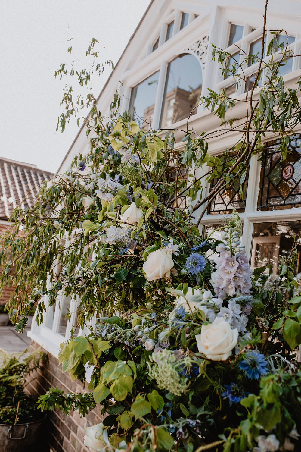 Flowers Greenery Nigella Rose Blue White Georgian Townhouse Wedding Camilla Andrea Photography