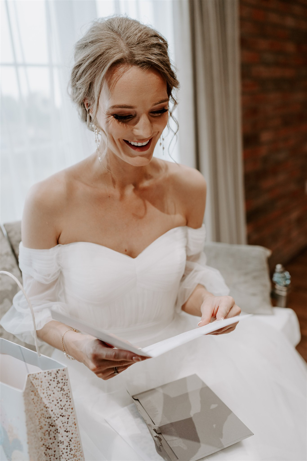 Card Opening Bride Leicestershire Tipi Wedding Gina Fernandes Photography