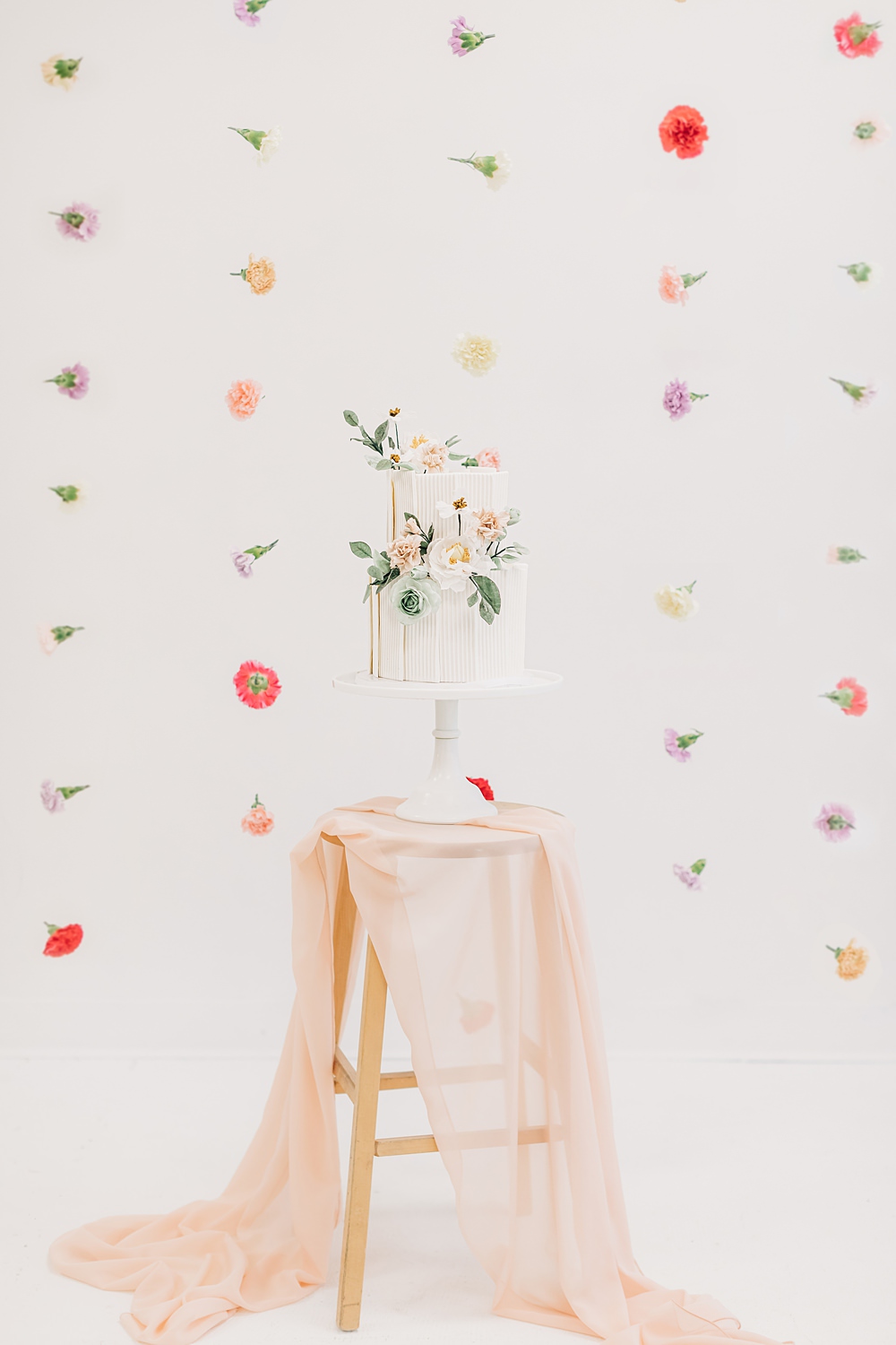 Cake Flower Petal Backdrop Peach Yellow Lilac Wedding Ideas Tess Lucas Photography