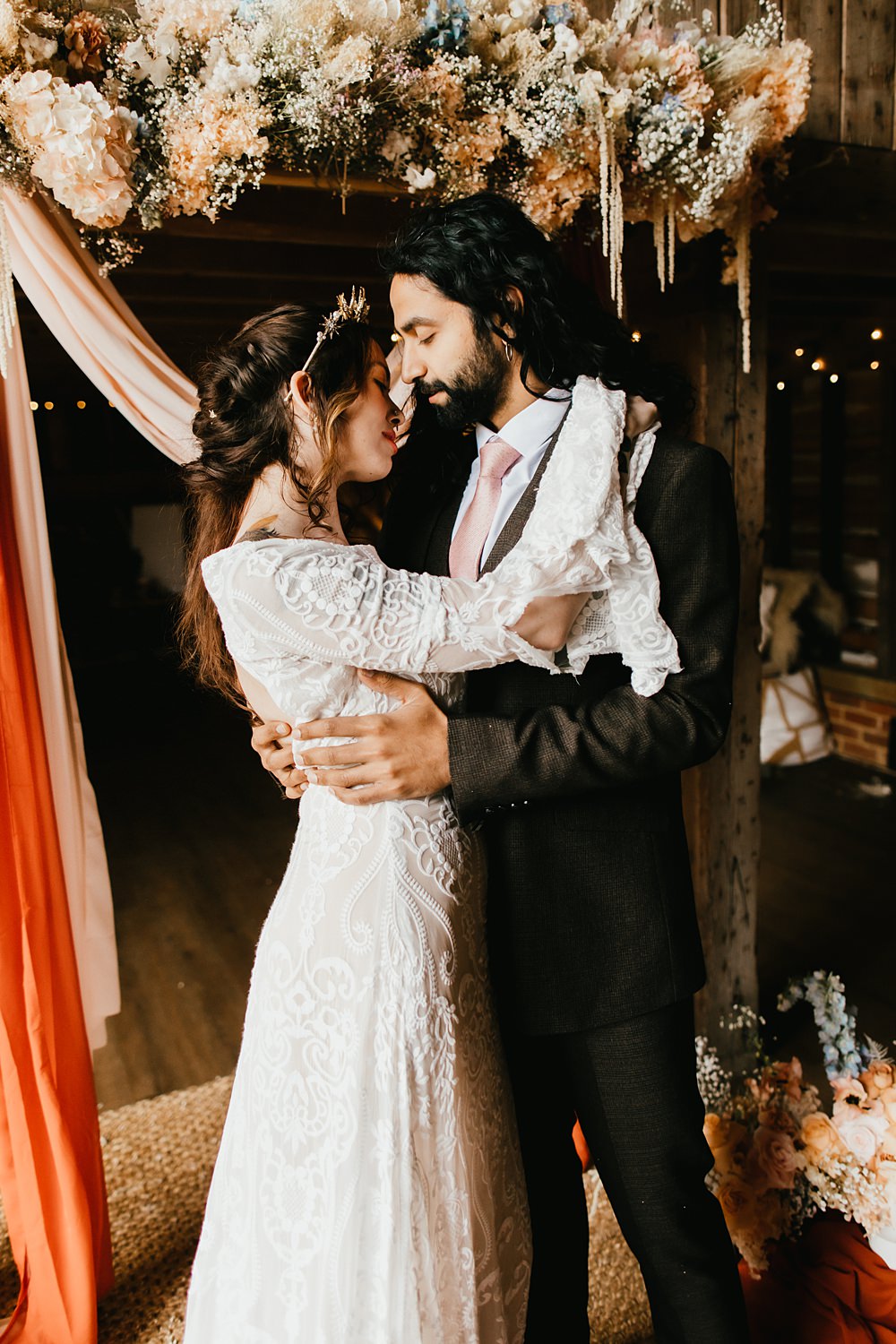 Stokes Barn Farm Wedding Ideas Pippa Volans Photography
