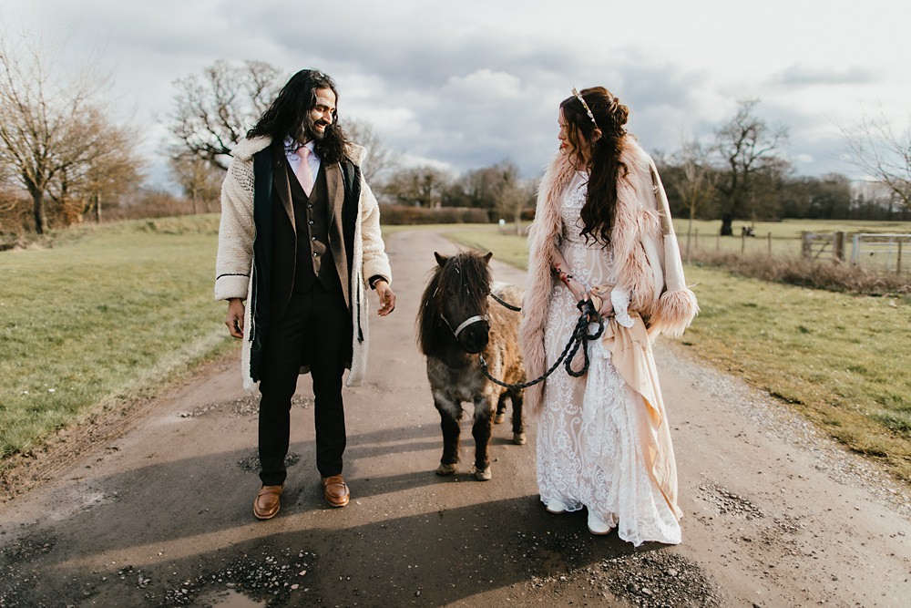 Stokes Barn Farm Wedding Ideas Pippa Volans Photography