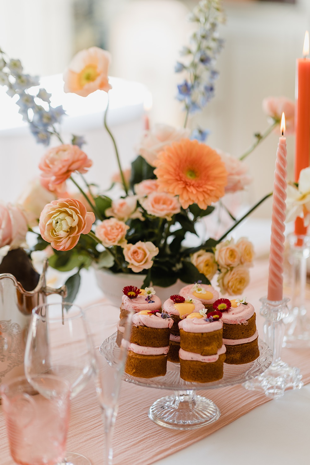 Gileston Manor Wedding Michelle Huggleston Photography Table Decor Mini Cakes Flowers Candles Orange Blue