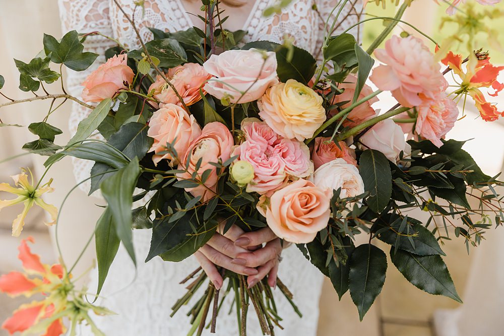Bouquet Flowers Bride Peach Pink Rose Gileston Manor Wedding Michelle Huggleston Photography