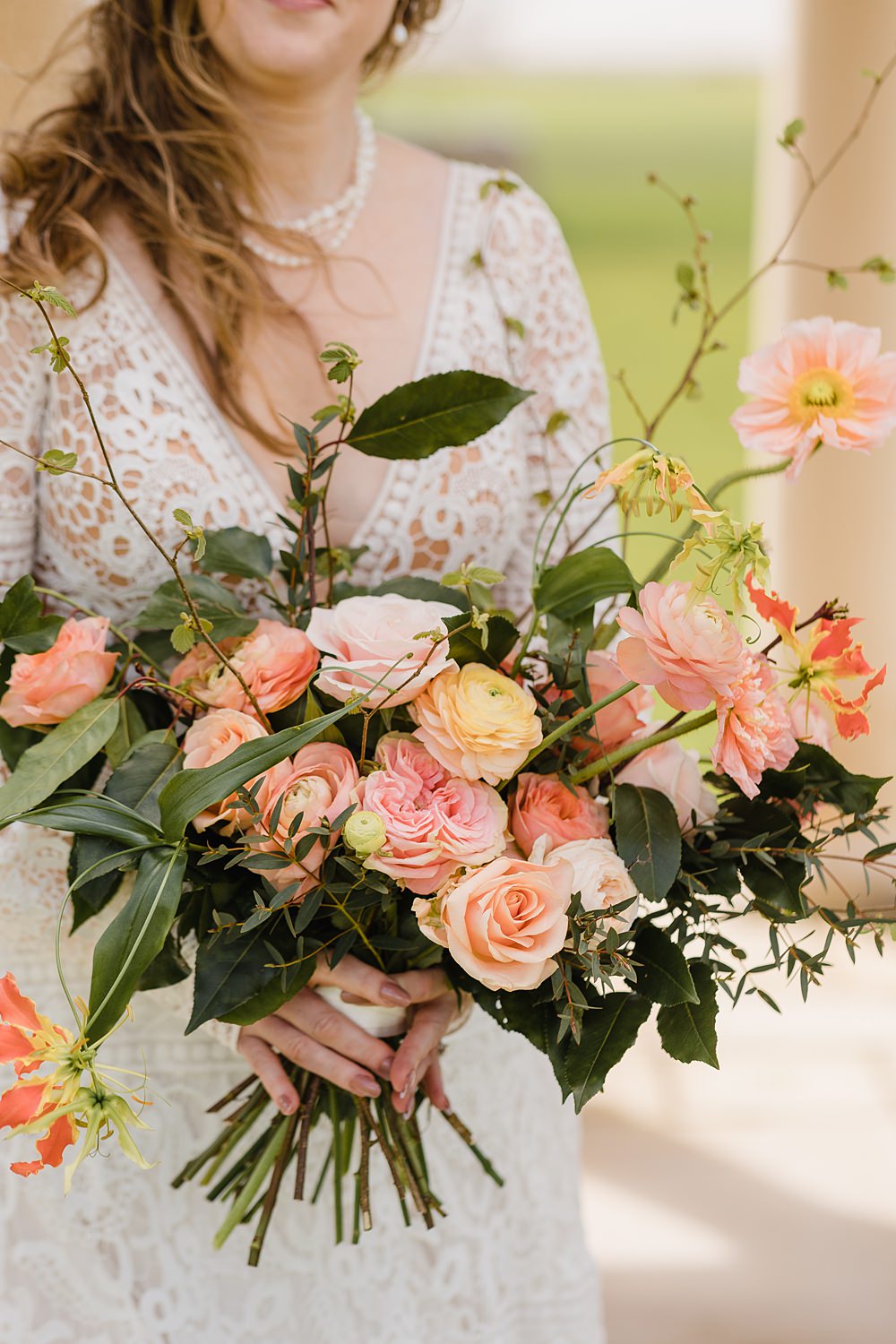 Bouquet Flowers Bride Peach Pink Rose Gileston Manor Wedding Michelle Huggleston Photography