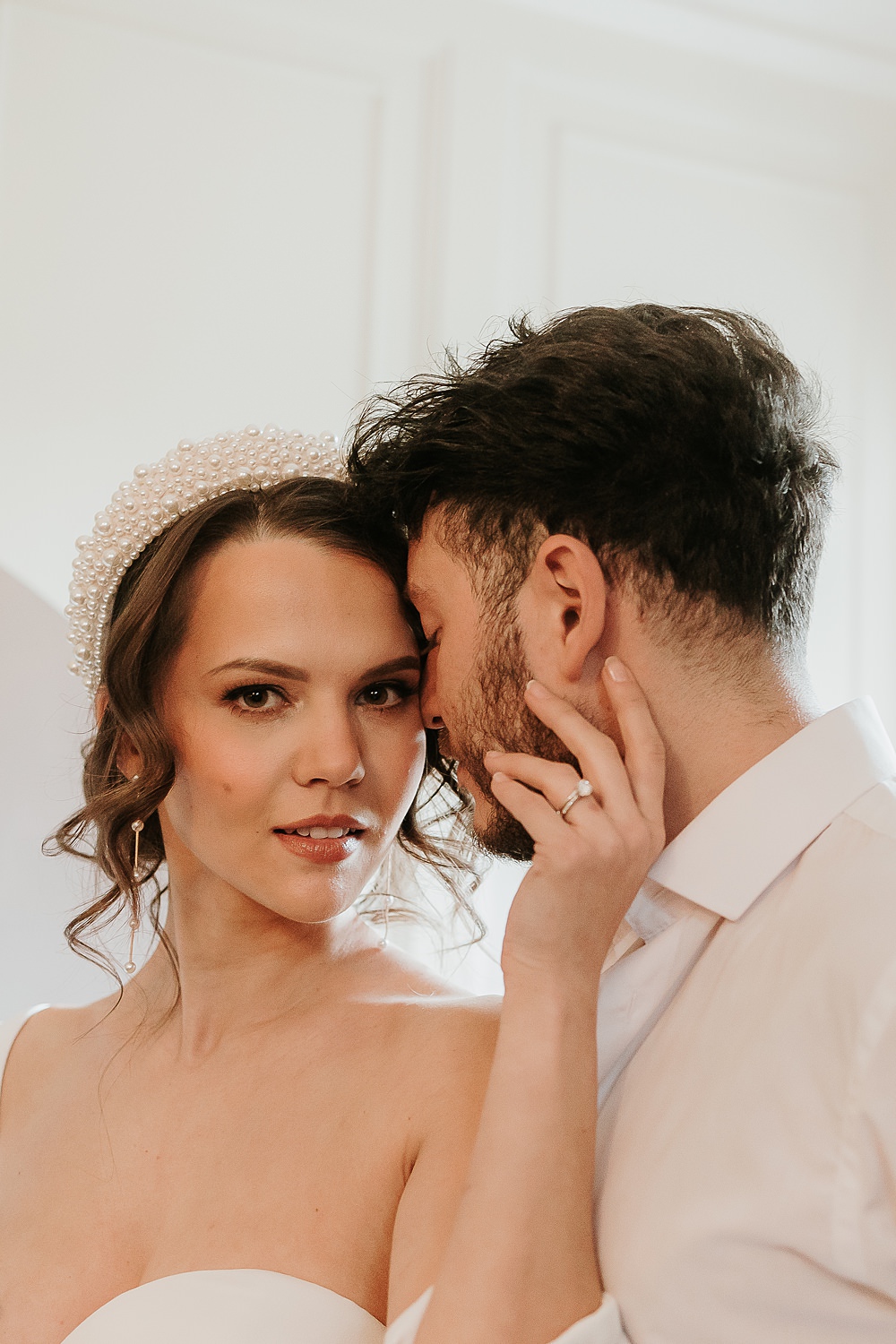 Modern Springtime Wedding Ideas Sophie Ruck Photography