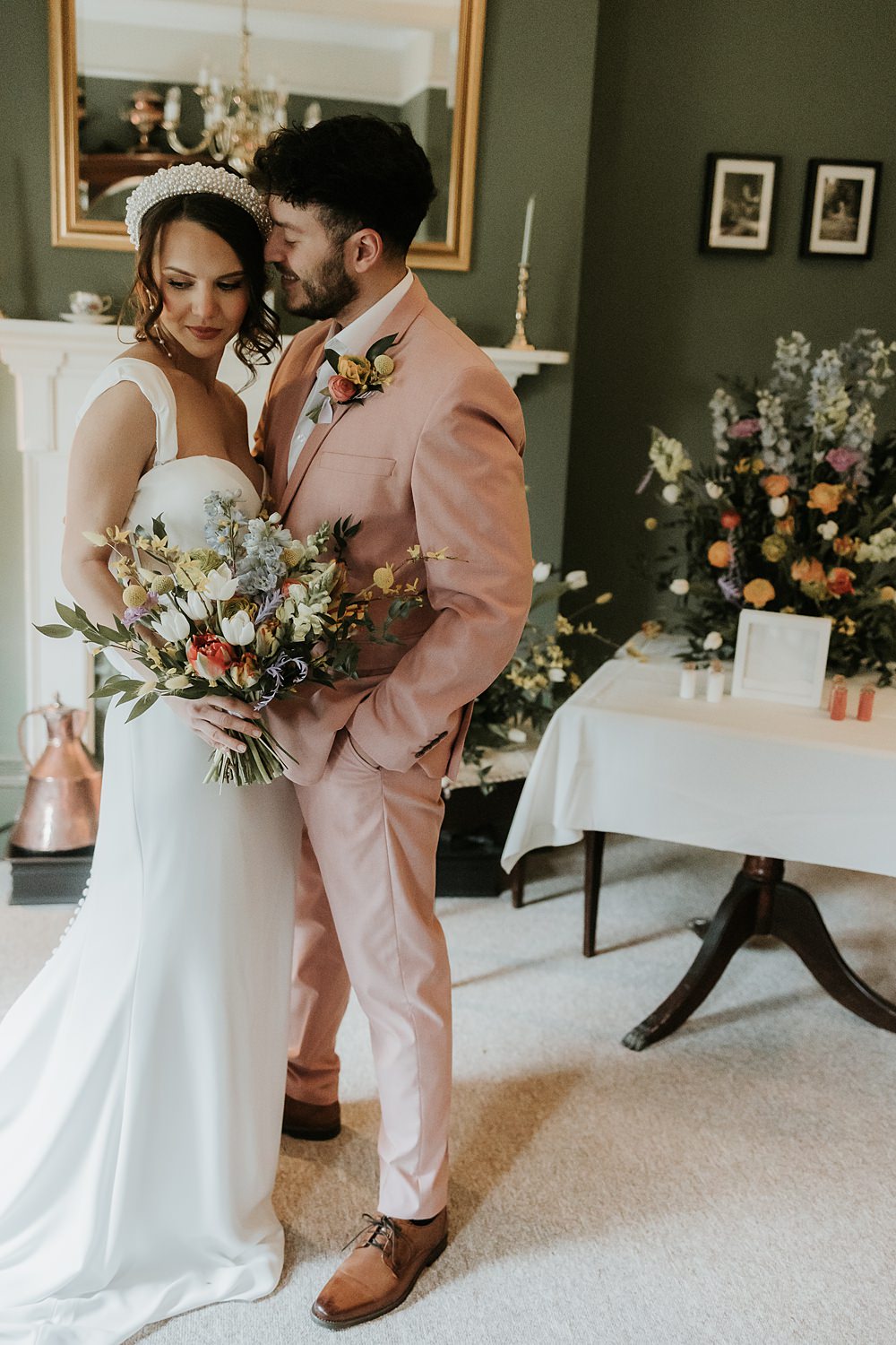 Modern Springtime Wedding Ideas Sophie Ruck Photography