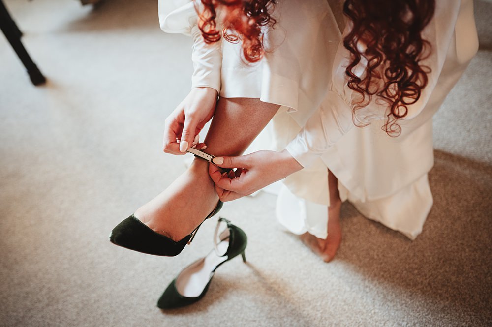 Green Shoes Bride New Library Wedding Boda Photography