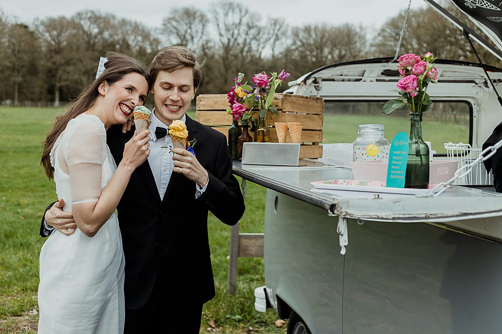 Somersbury Barn Wedding Thorn and Found