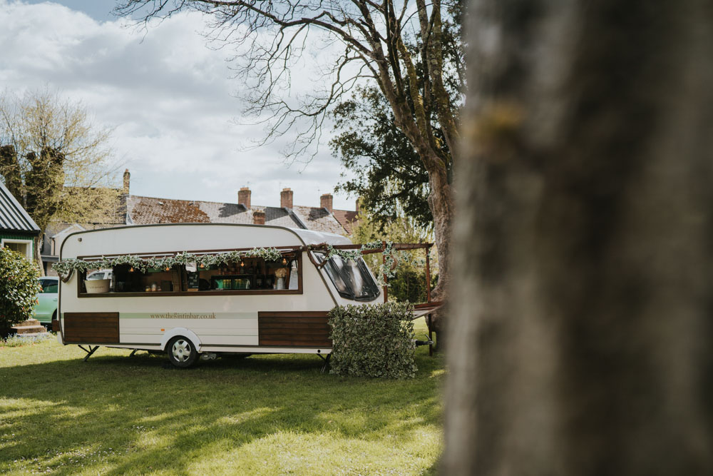 Caravan Bar Spring 70s Green Wedding Grace Elizabeth