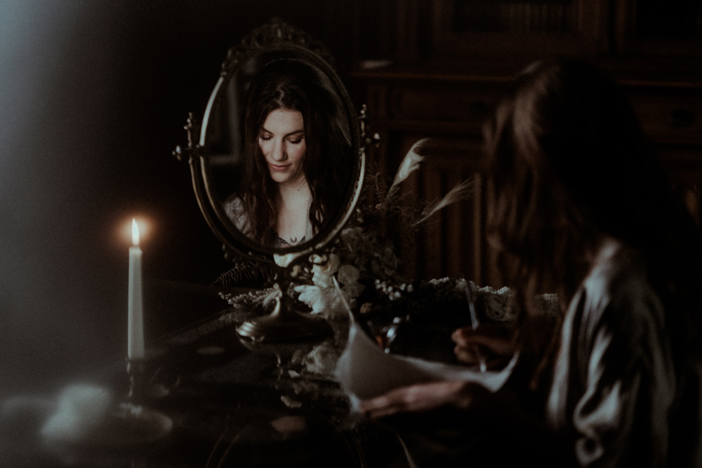 Writing Letter Bride Chateau de Poudenas Wedding Gaetane Glize
