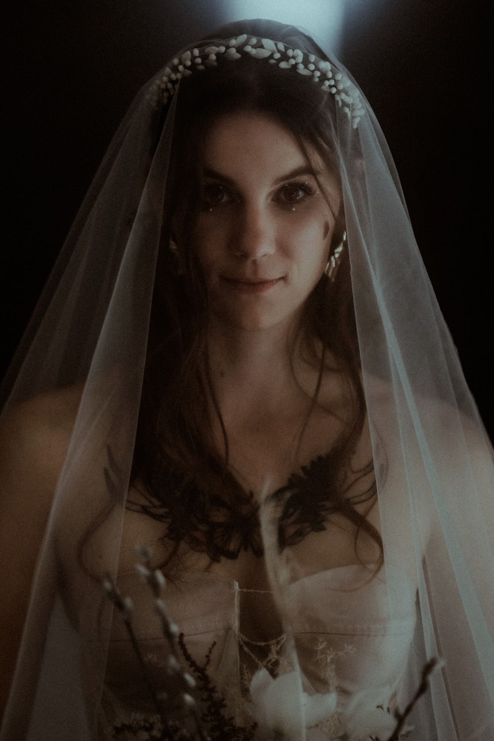 Bridal Veil Chateau de Poudenas Wedding Gaetane Glize