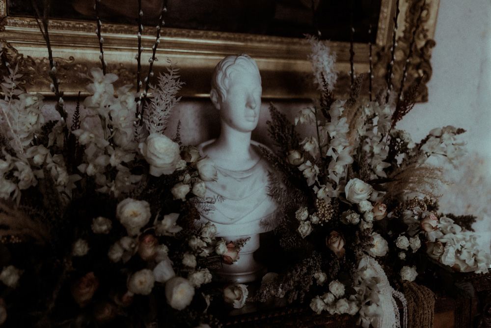 Flowers Decor Mantle Chateau de Poudenas Wedding Gaetane Glize