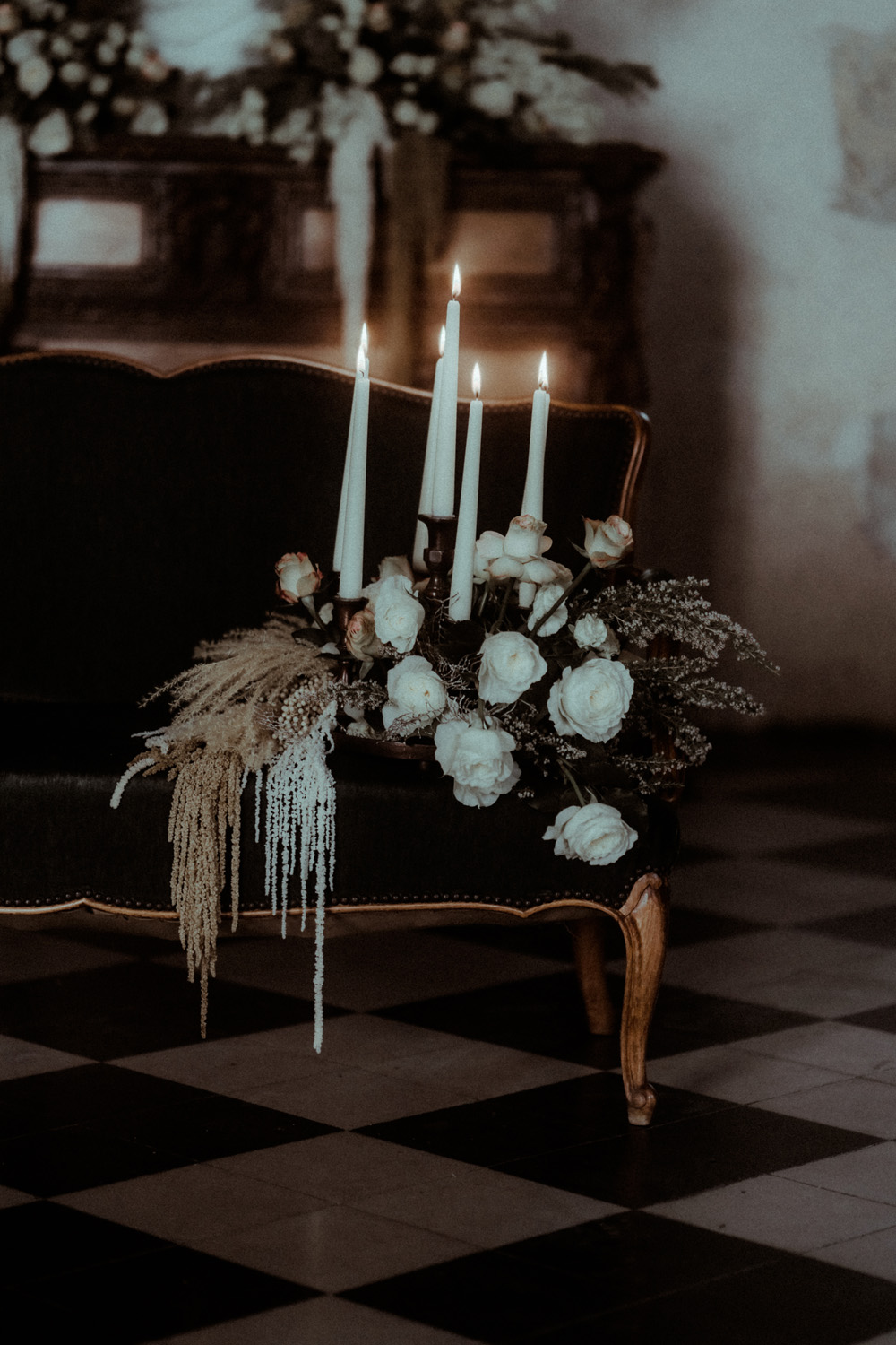 Flowers Candles Decor Chateau de Poudenas Wedding Gaetane Glize