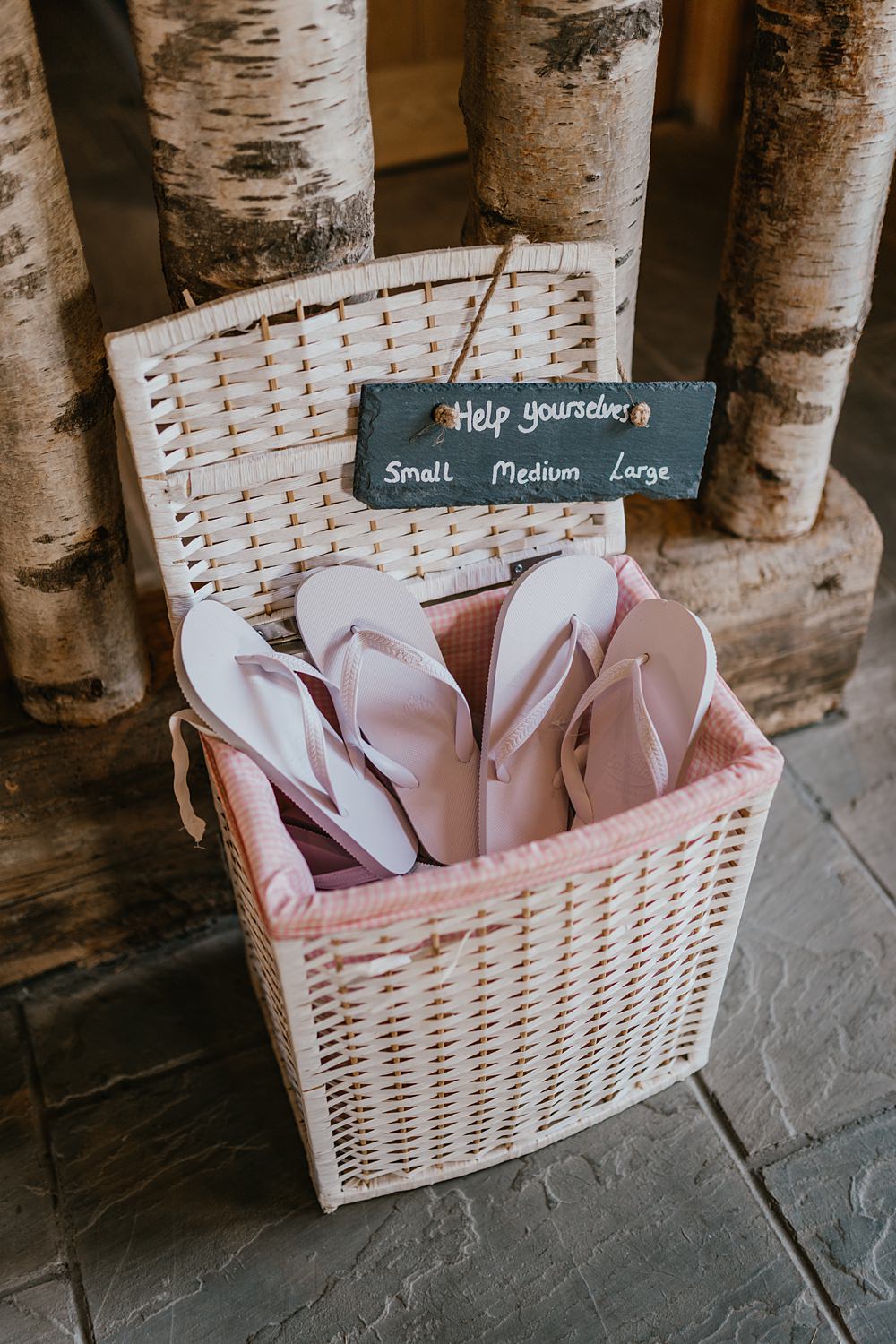 Flip Flop Basket Cherry Barn Wedding Shelby Ellis Photography