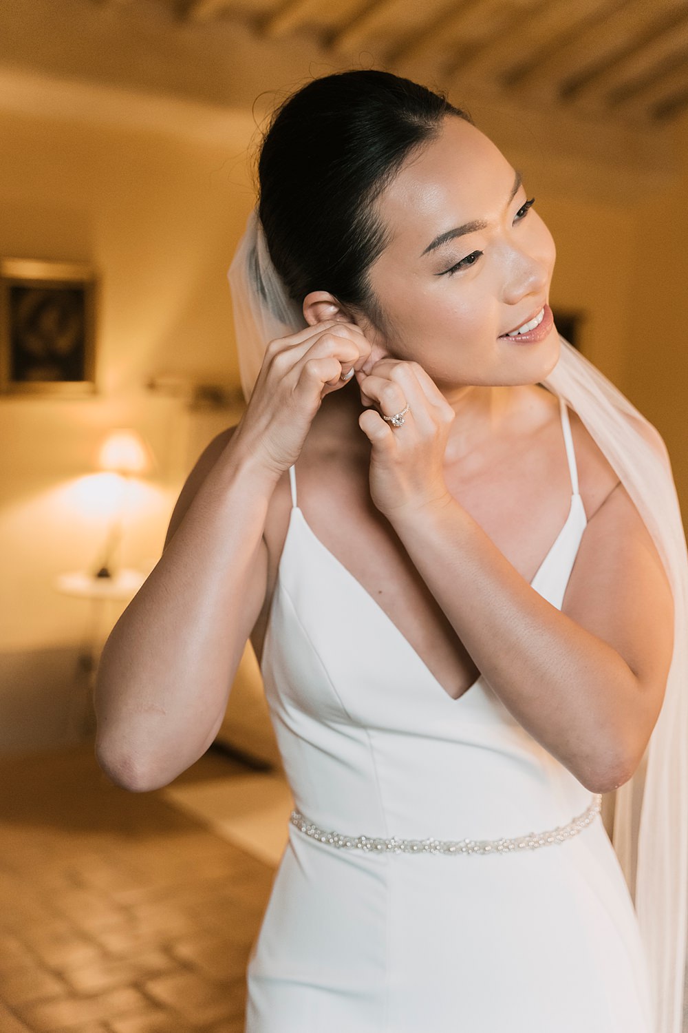 Bride Veil Earrings Borgo di Castelvecchio Wedding Punti di Bianco
