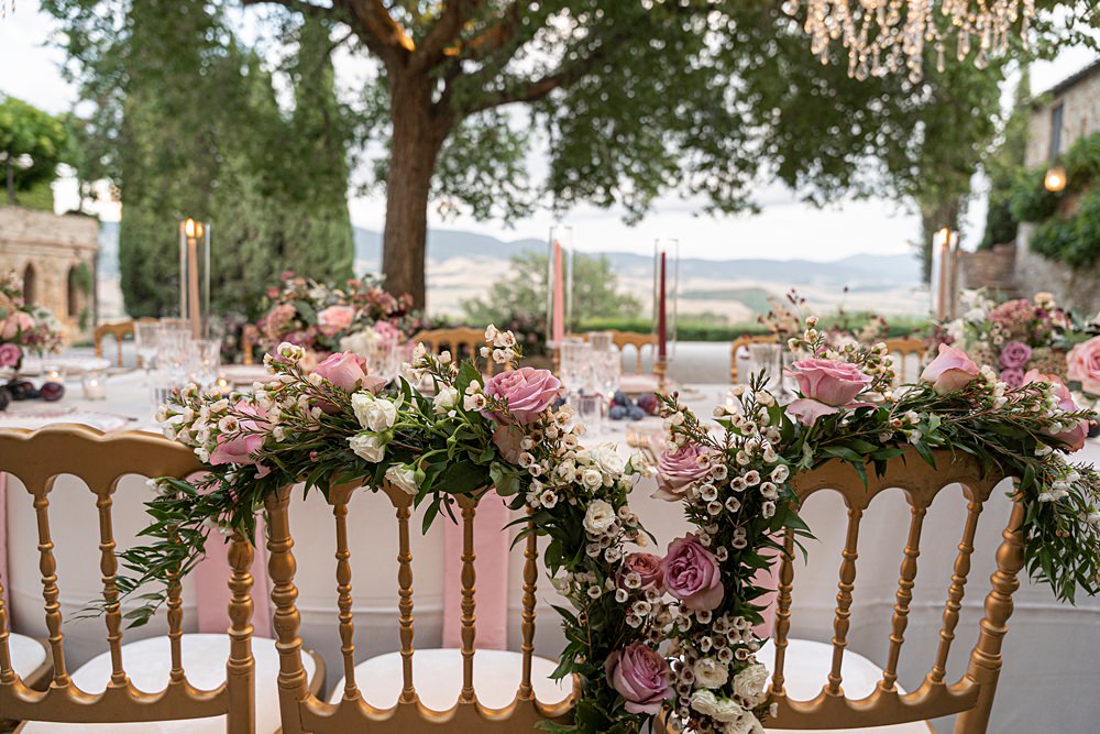Chair Flowers Couple Bride Groom Borgo di Castelvecchio Wedding Punti di Bianco