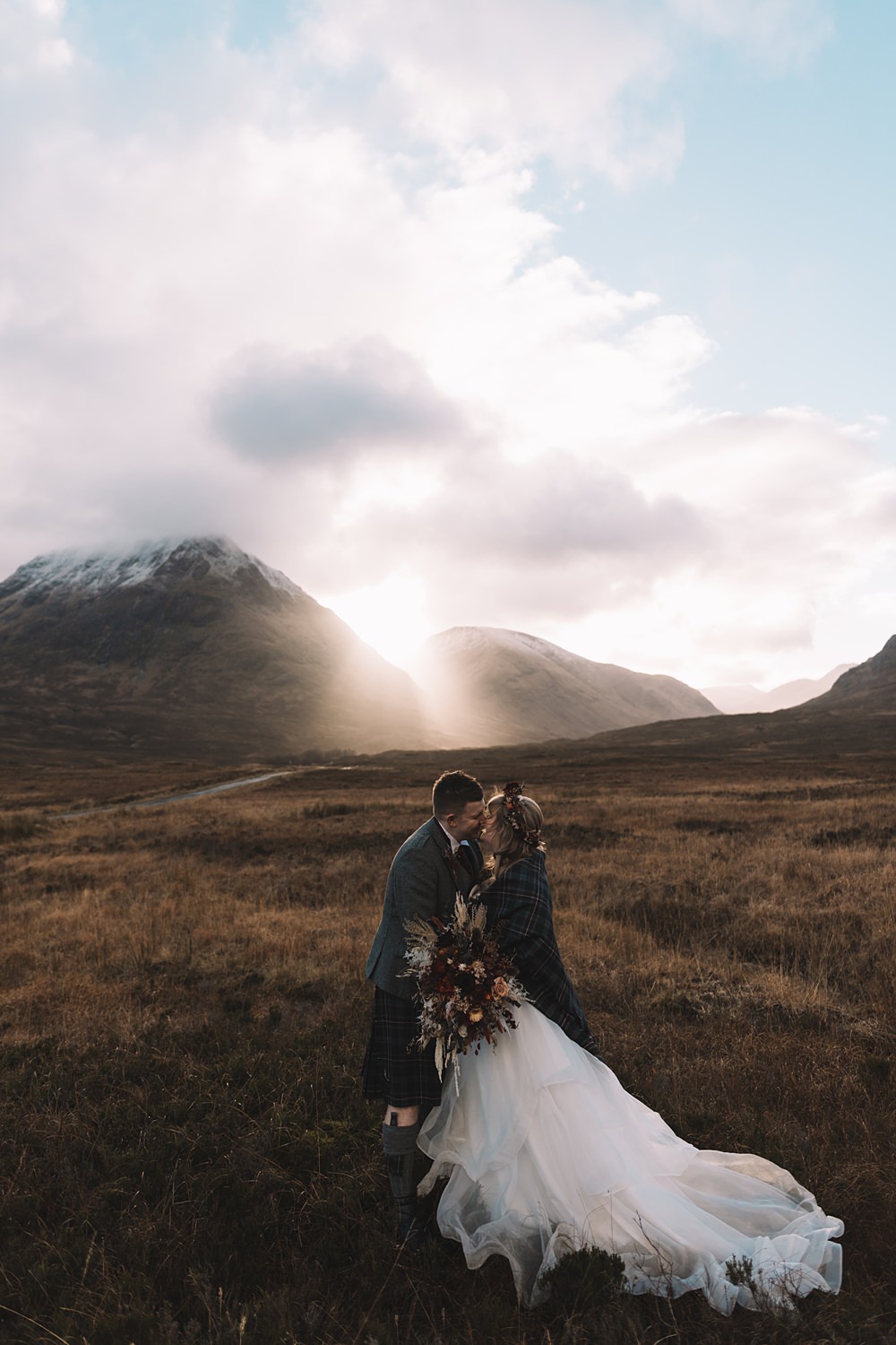 Glencoe Lochan Wedding Lauren Elliott Photography