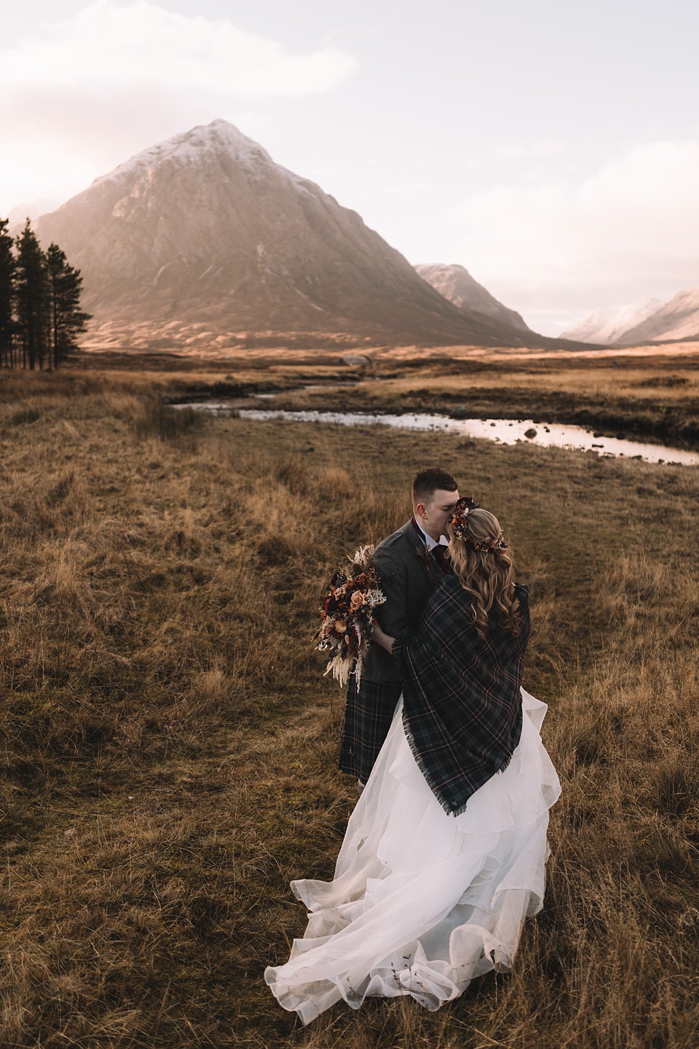 Glencoe Lochan Wedding Lauren Elliott Photography
