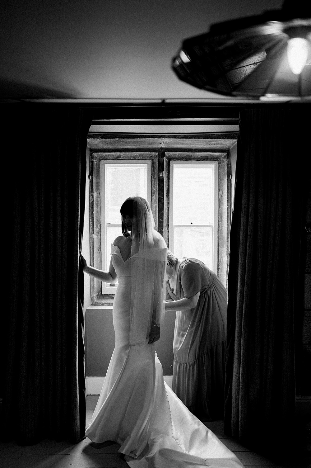 Off Shoulder Sweetheart Dress Bride Retro Rustic Barn Wedding Paul Santos Photography