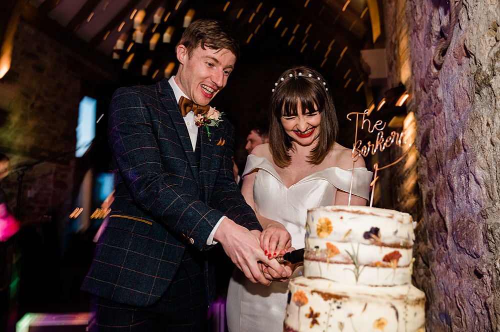Petal Cake Retro Rustic Barn Wedding Paul Santos Photography