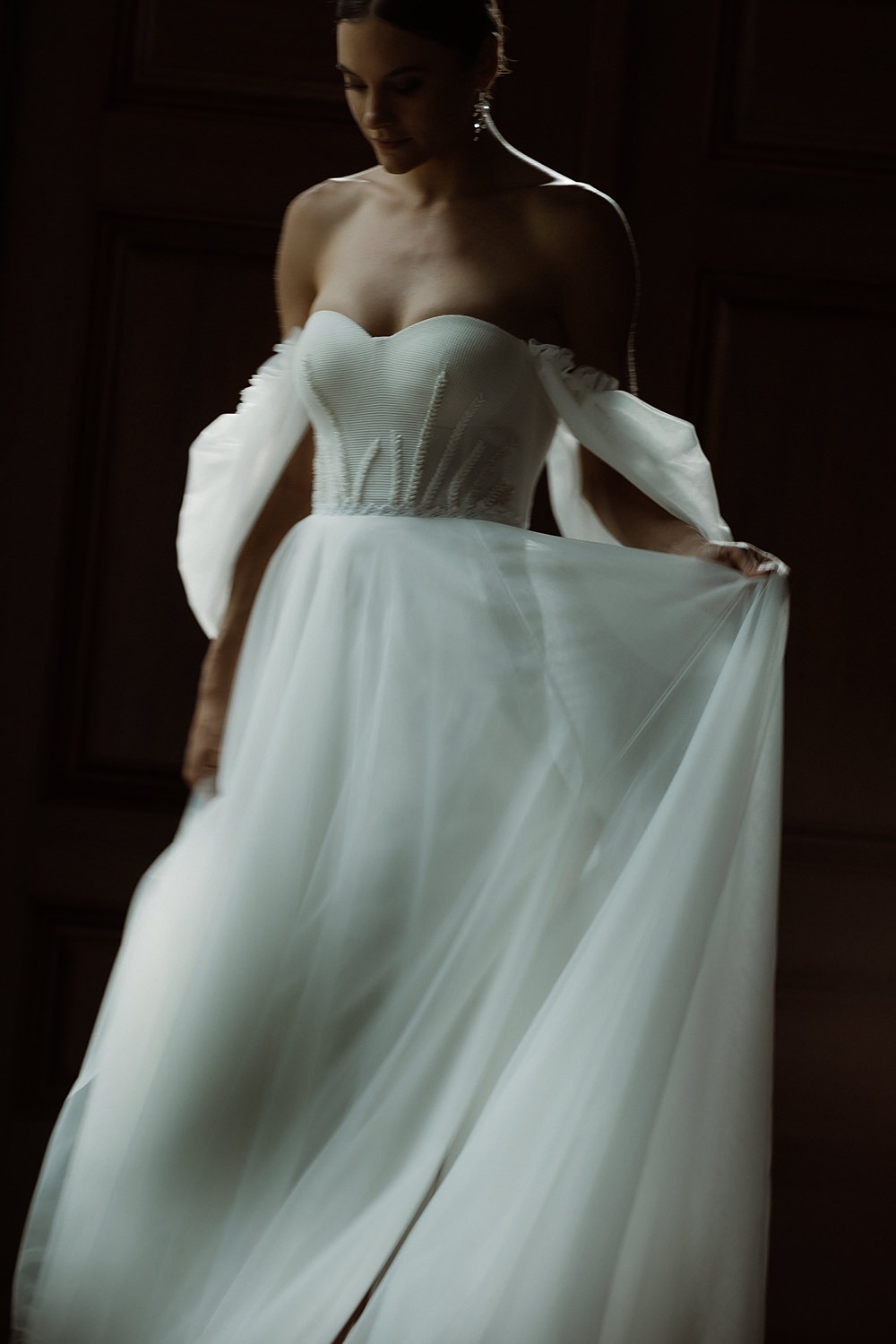 Dress Gown Bride Off Shoulder Tulle Romantic Château Ste-Agnès Wedding Crémeux Photo