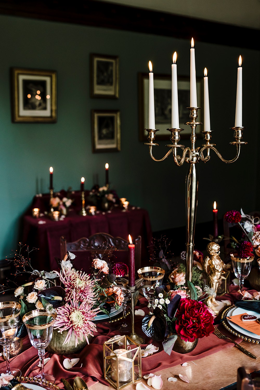 Dunwood Hall Estate Wedding Amy Faith Photography Red Black Table Decor Flowers Gold Tableware Candleabra